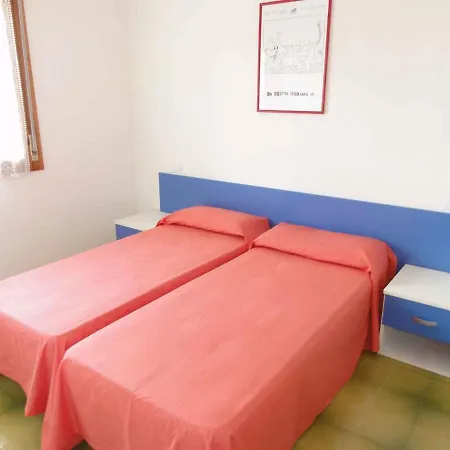 In 38384 Apartment